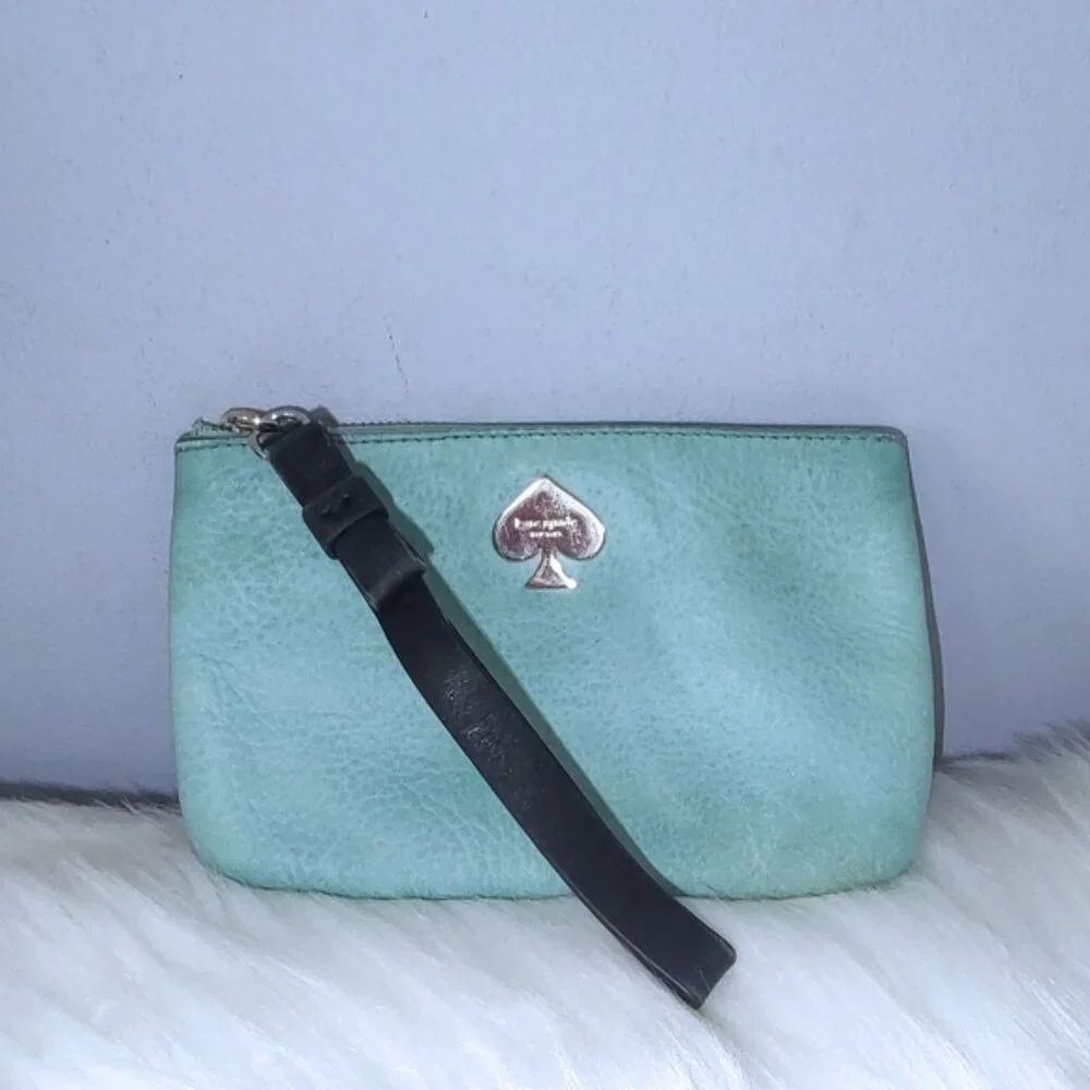 Kate Spade bow leather wristlet VGUC